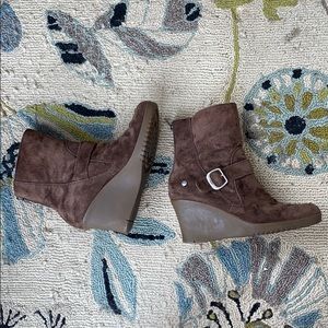 UGG Gisselle Wedge Boot